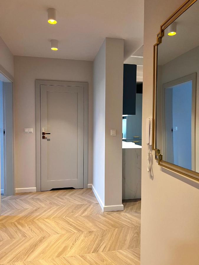 Grand Apartament Złotów Esterno foto